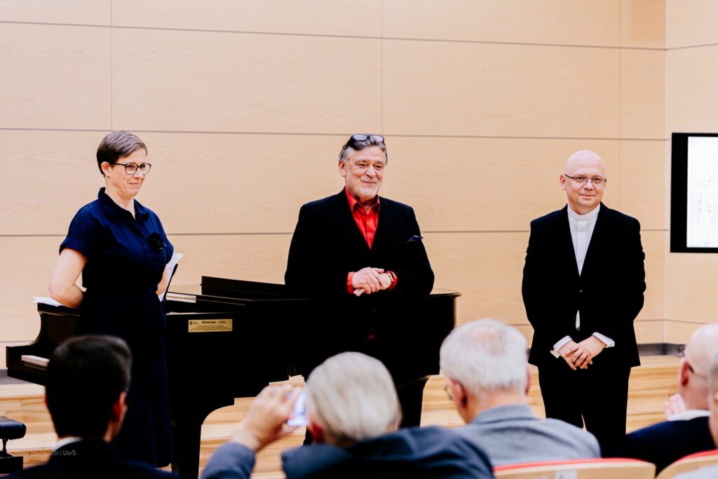 565833052 1363427549117797 3583790427796554411 n